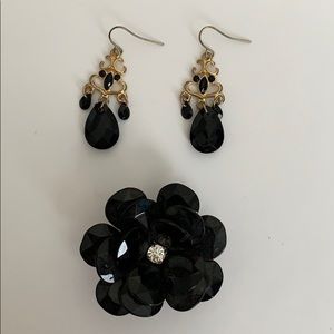Black earrings & statement flower ring
